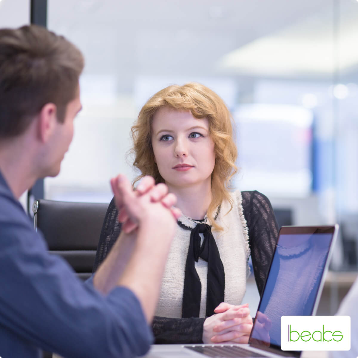 ai luistert mee sollicitatiegesprek